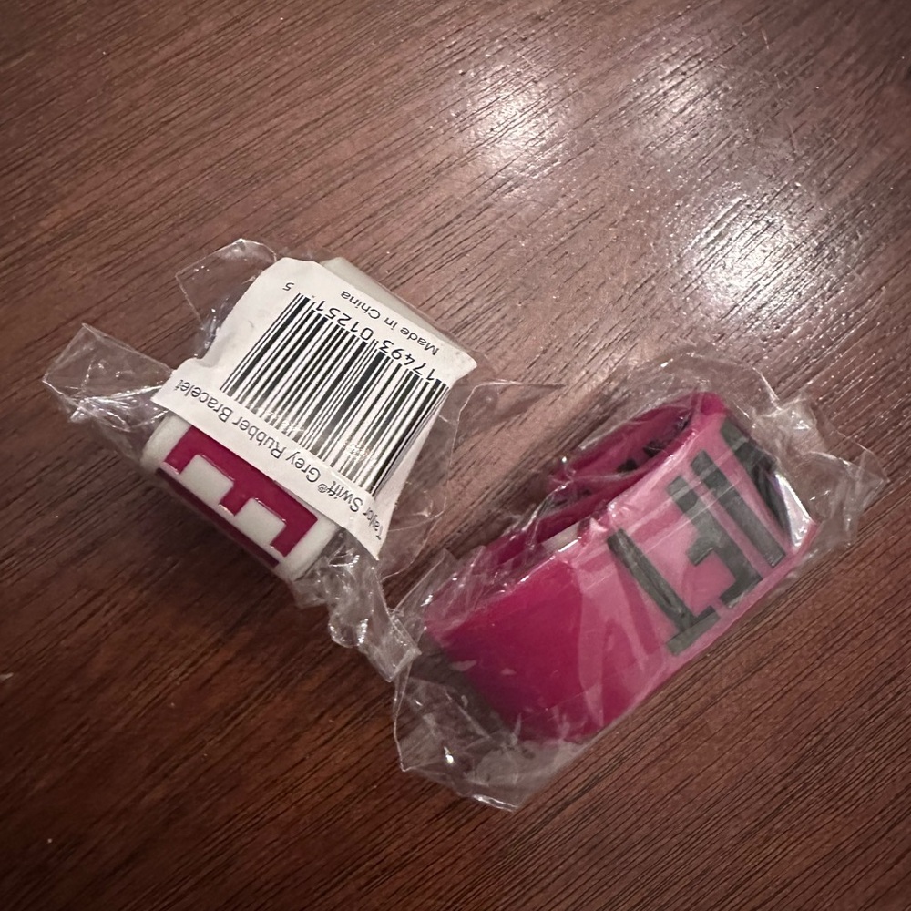 Taylor Swift bundle - Picture 5 of 7